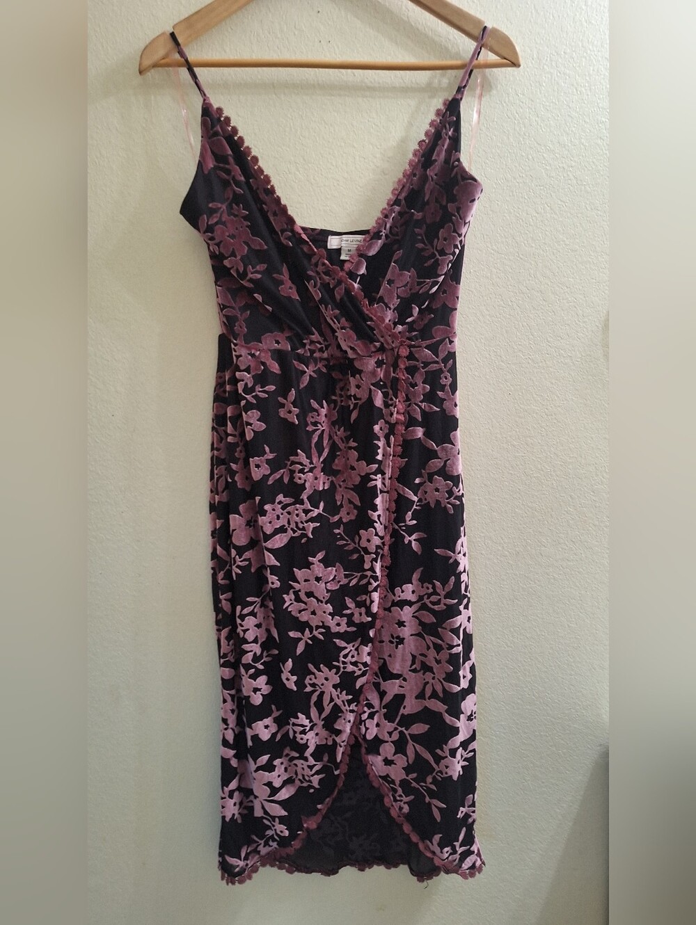 Adam Levine Collection Black and Mauve Floral Y2K Grunge Wrap Midi Dress, Large